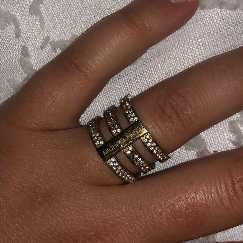 Gold Michael Kors 3 band ring! Size 8